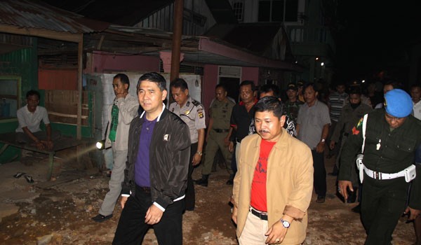 Walikota Jambi, Sy Fasha saat melakukan sidak ke eks lokalisasi Payo Sigadung setelah deklarasi penutupan   